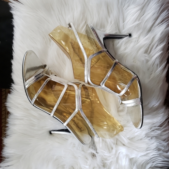 Jacqueline Ferrar Formal Ankle Strapped Heels - Picture 2 of 4